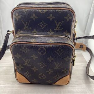 Louis Vuitton Monogram Amazon Messenger Bag